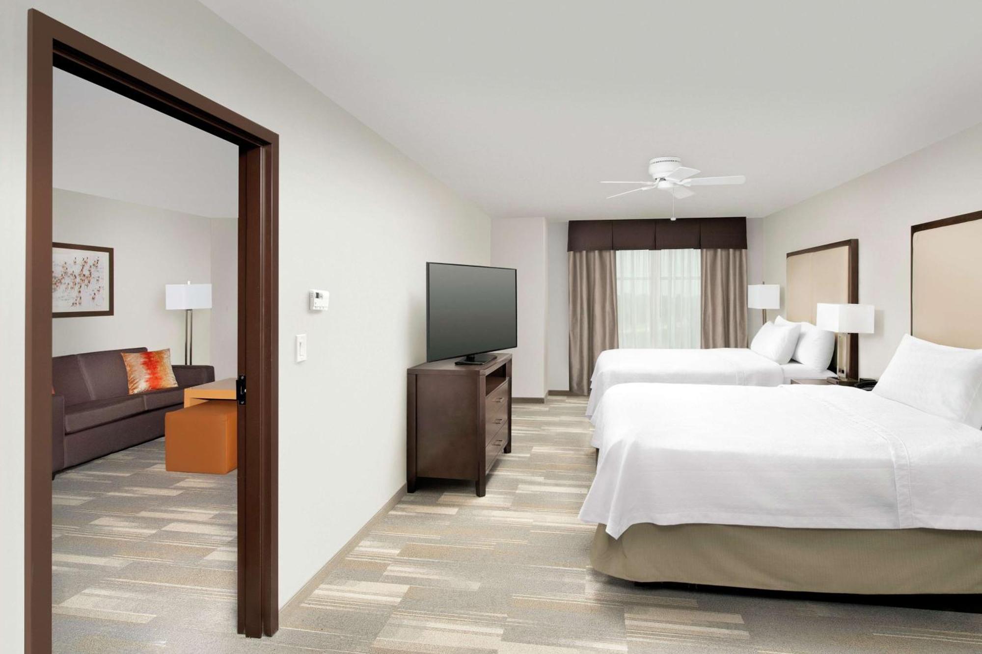 Homewood Suites By Hilton Kansas City Speedway Ngoại thất bức ảnh