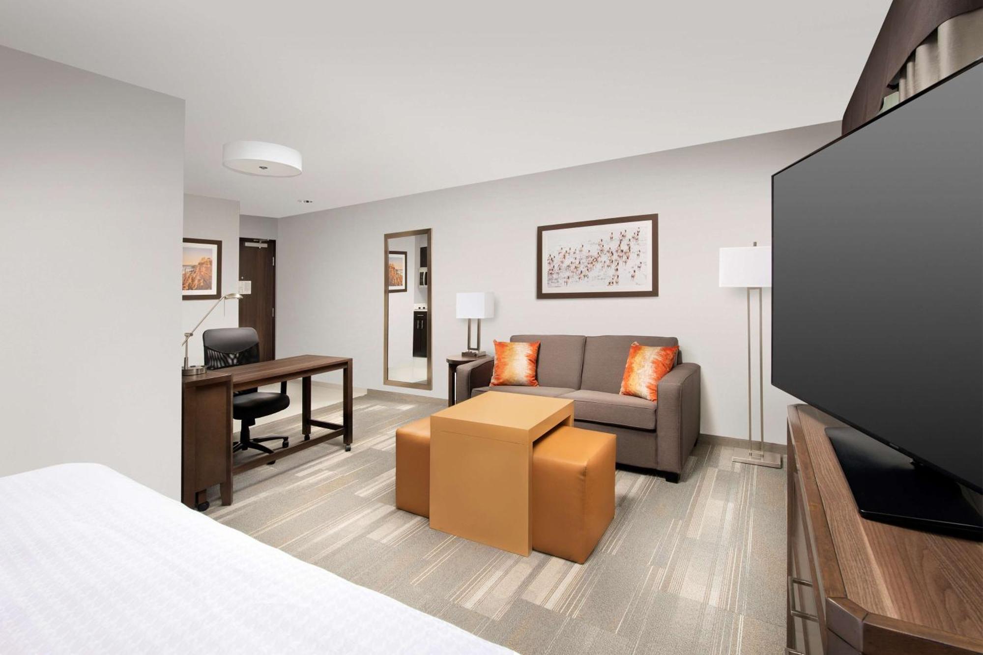 Homewood Suites By Hilton Kansas City Speedway Ngoại thất bức ảnh