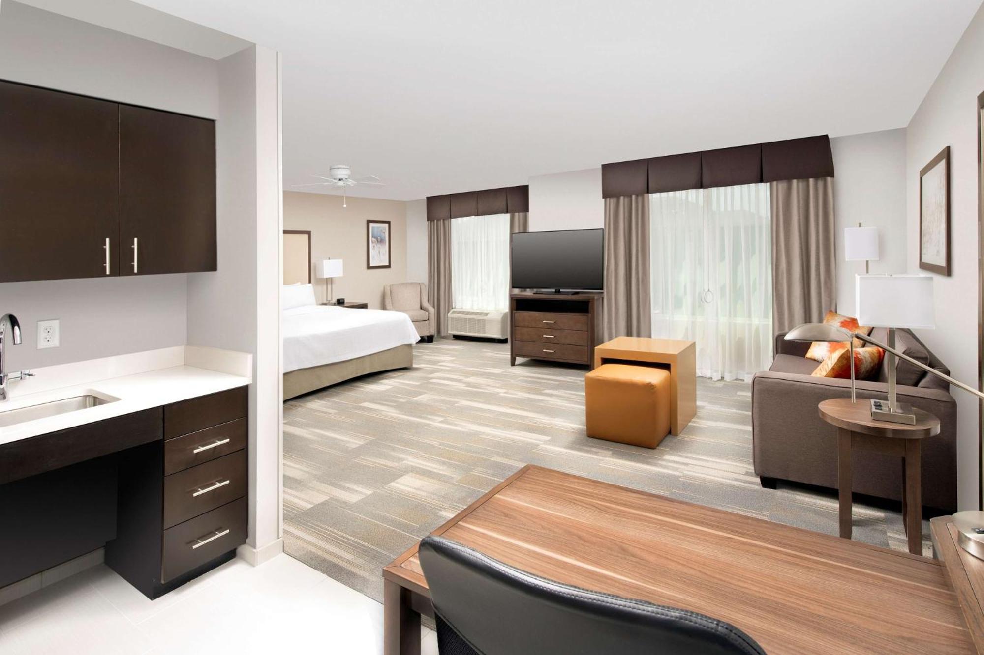 Homewood Suites By Hilton Kansas City Speedway Ngoại thất bức ảnh
