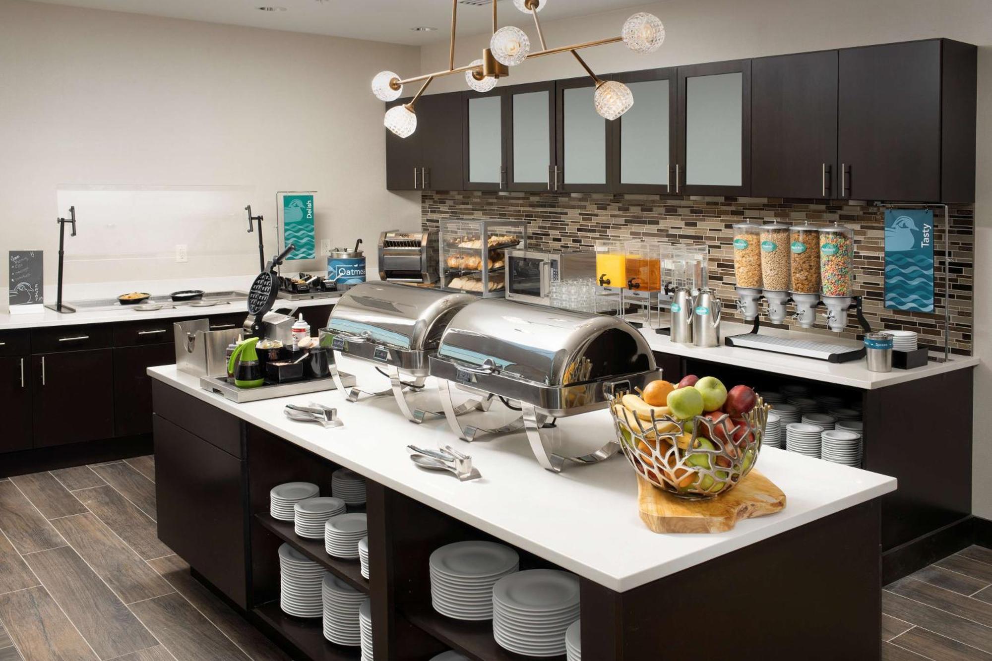 Homewood Suites By Hilton Kansas City Speedway Ngoại thất bức ảnh