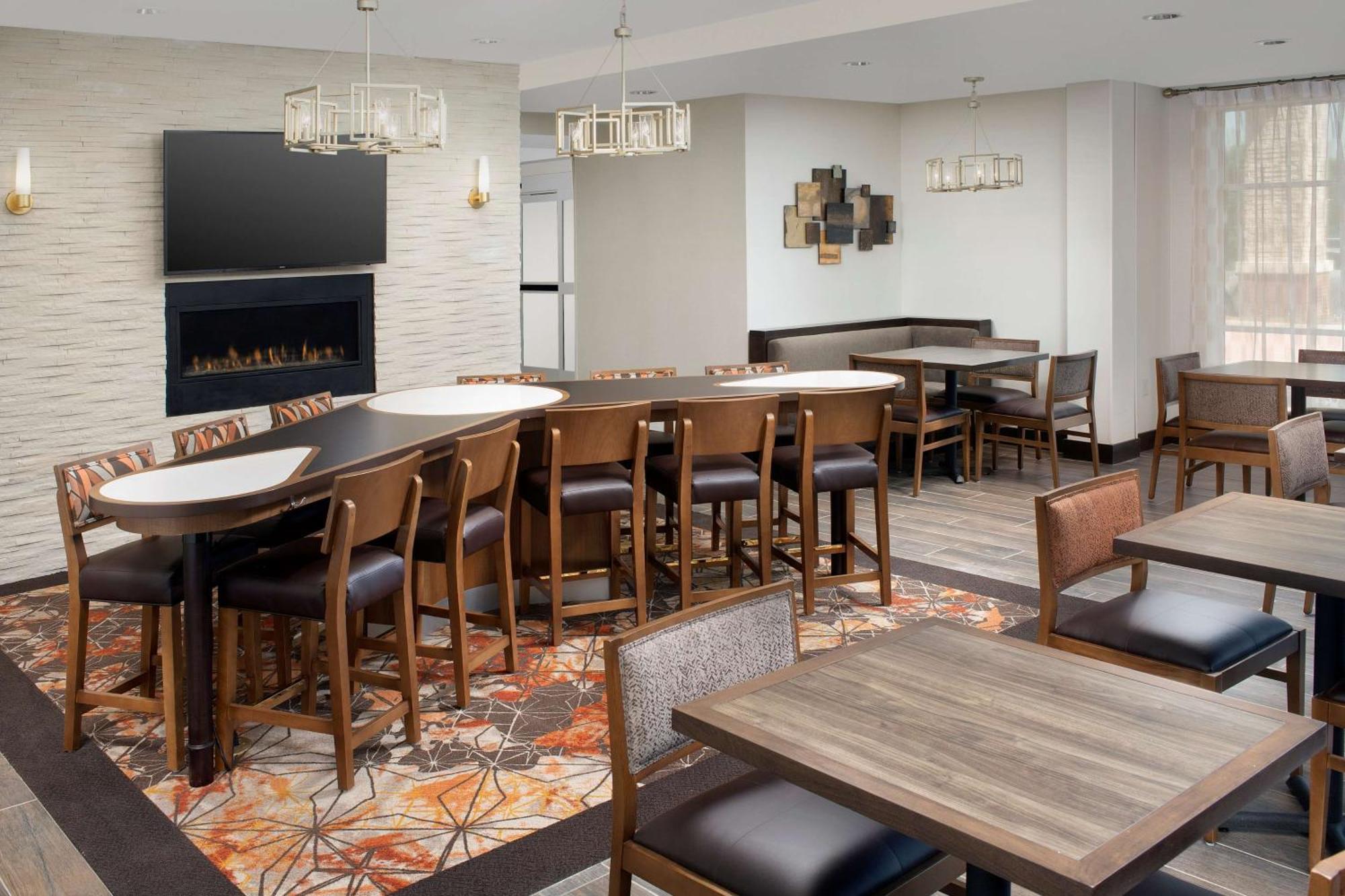 Homewood Suites By Hilton Kansas City Speedway Ngoại thất bức ảnh