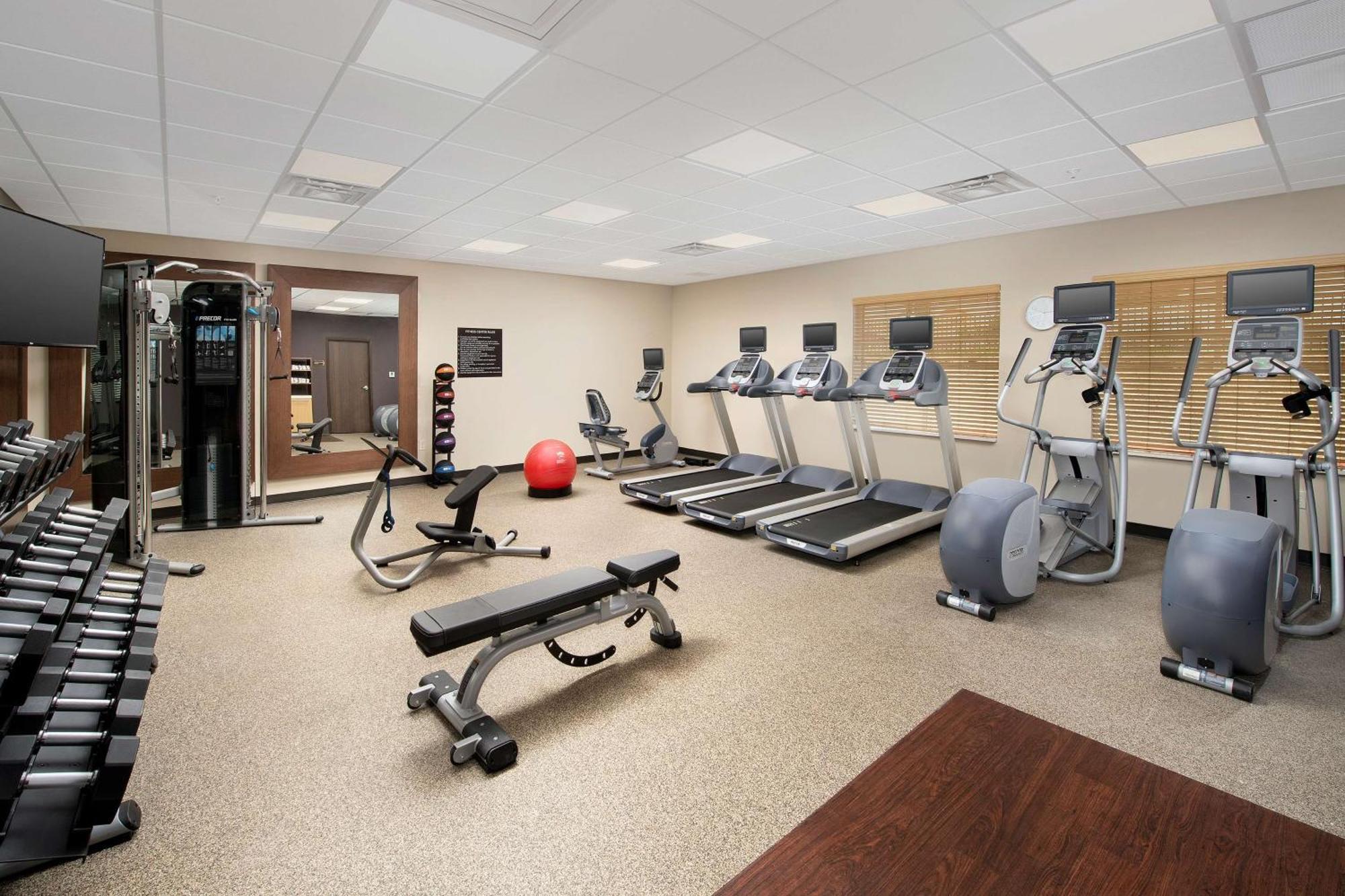 Homewood Suites By Hilton Kansas City Speedway Ngoại thất bức ảnh