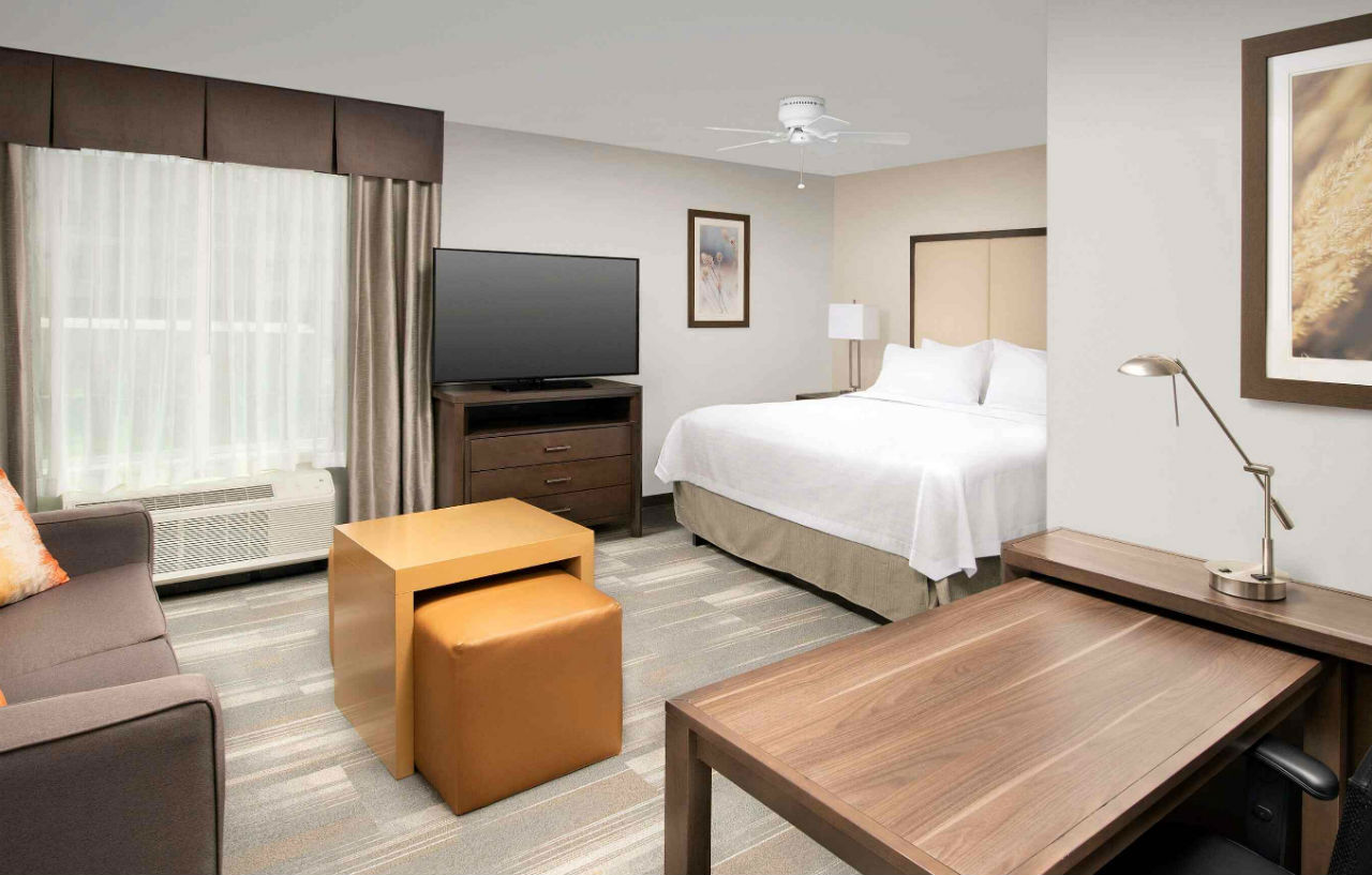 Homewood Suites By Hilton Kansas City Speedway Ngoại thất bức ảnh